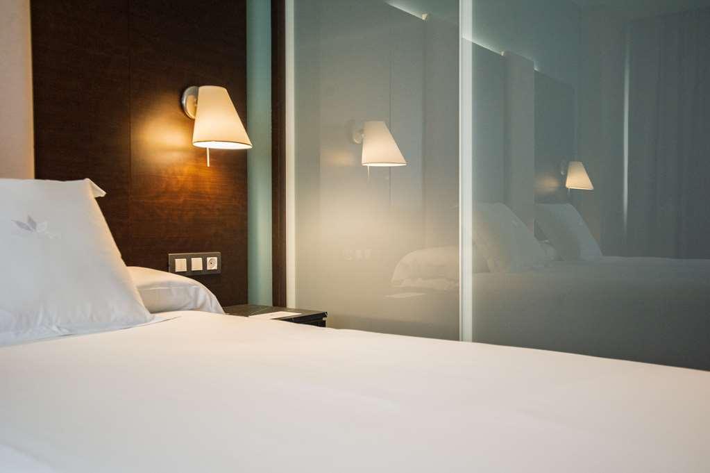 Hotel Azz Pamplona Norte *